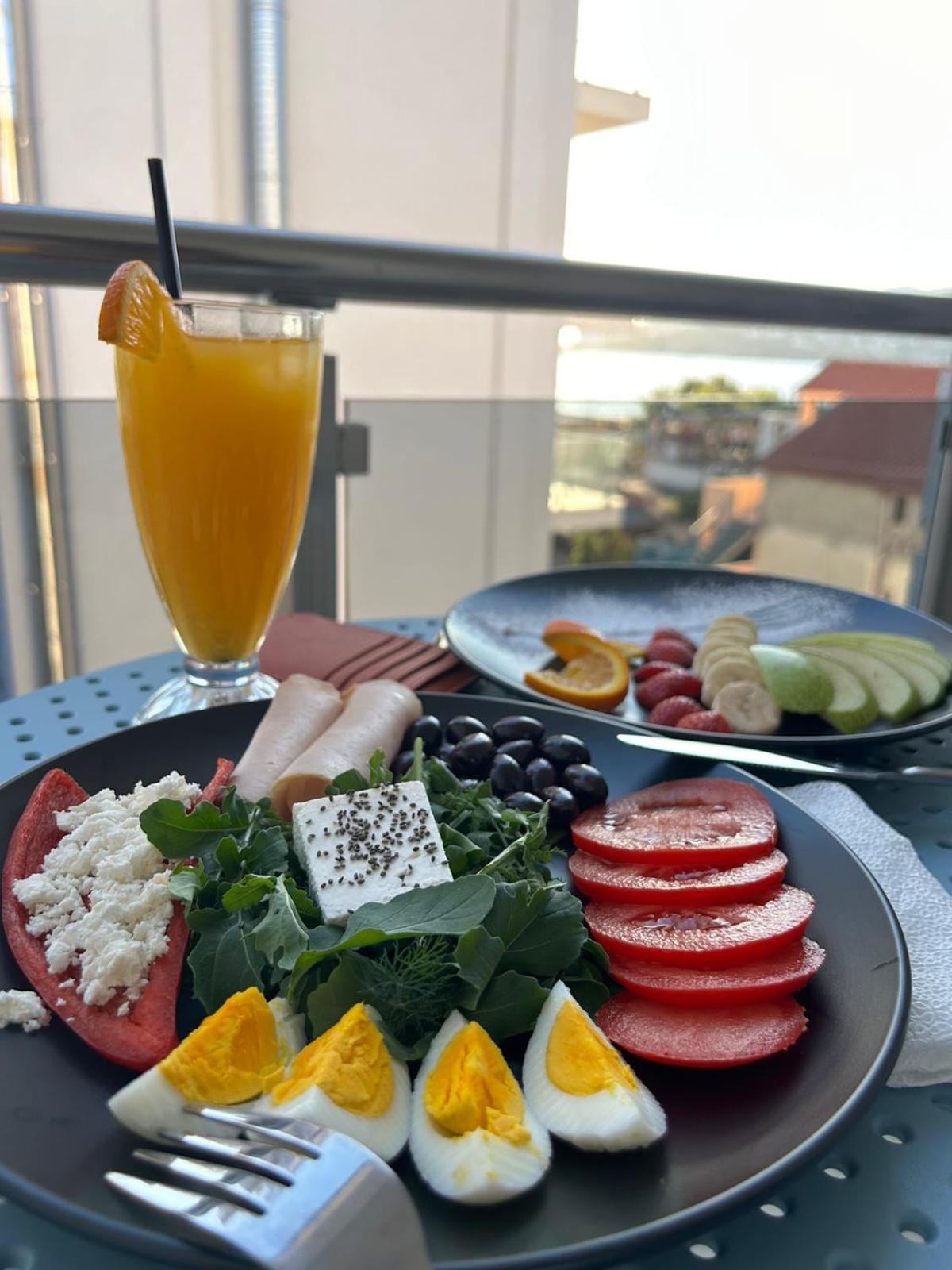 Helena Hotel Shëngjin Kültér fotó